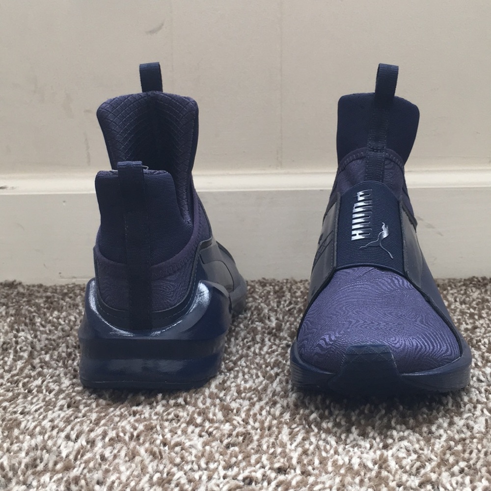 Navy blue pumas